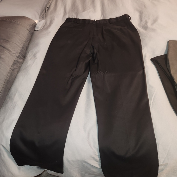 Haggar 100% cotton black pants men size 34-30 - Picture 1 of 3